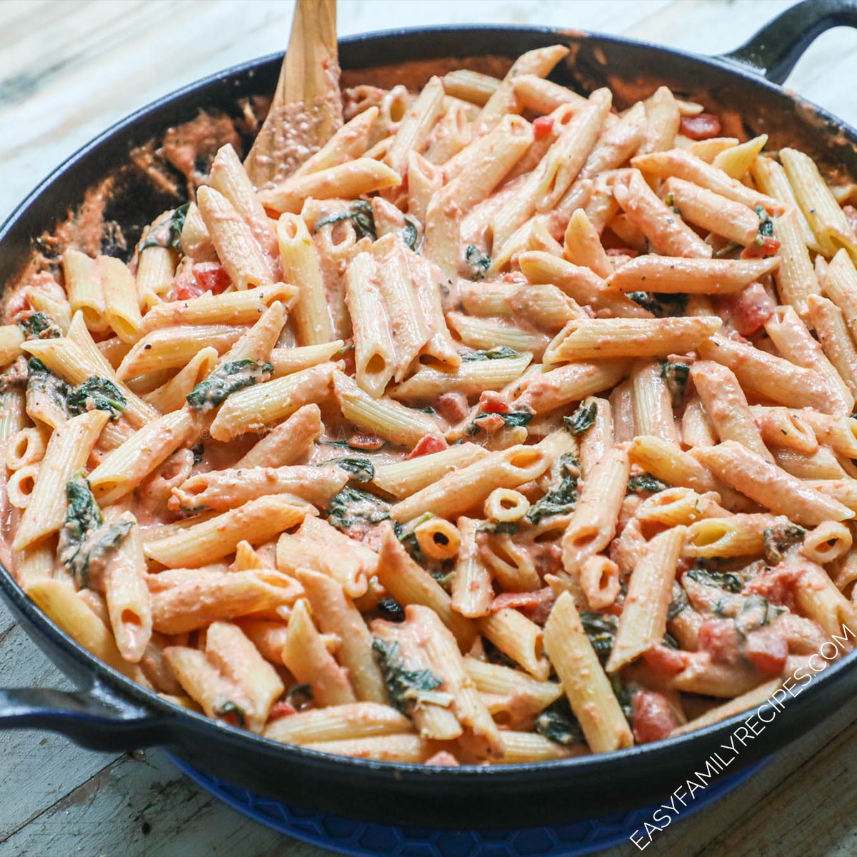 Creamy Tomato and Basil Pasta
